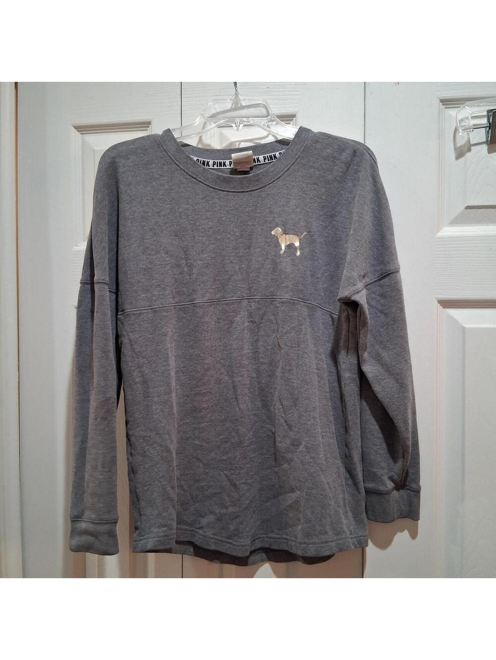 Victoria's Secret Women's Grey Tshirt